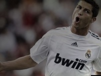 Криштиану Роналду забил девять мячей за футбольный клуб «Реал» в семи встречах ВИДЕО